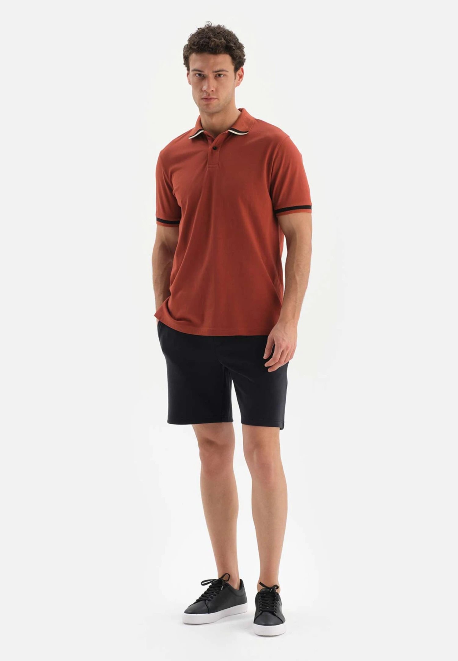 Sacred Sun- Polo - Brown 5 Sacred Sun- Polo - Brown - immagine 5