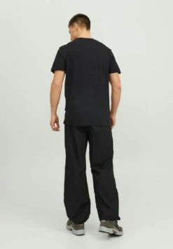 Jack & Jones KlassischesT-Shirt Con StampaBlack Uomo T-shirt E Polo JA222O5G3-Q11 -Vendite Boss 061f2816f20c49cfb4e003f69c7614a8