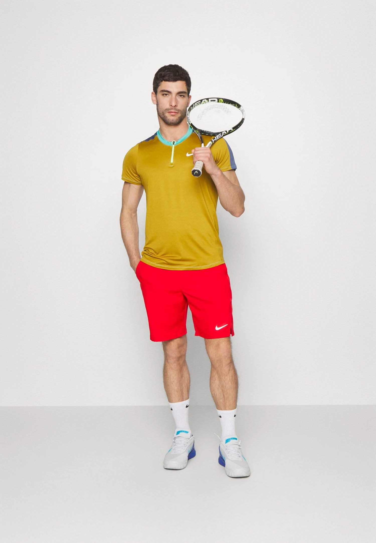 Nike Performance AdvantageT-Shirt SportBronzine/Diffused Blue/Washed Teal/White Uomo T-shirt E Polo N1242D4K9-O11 2 Nike Performance AdvantageT-Shirt SportBronzine/Diffused Blue/Washed Teal/White Uomo T-shirt E Polo N1242D4K9-O11 - immagine 2