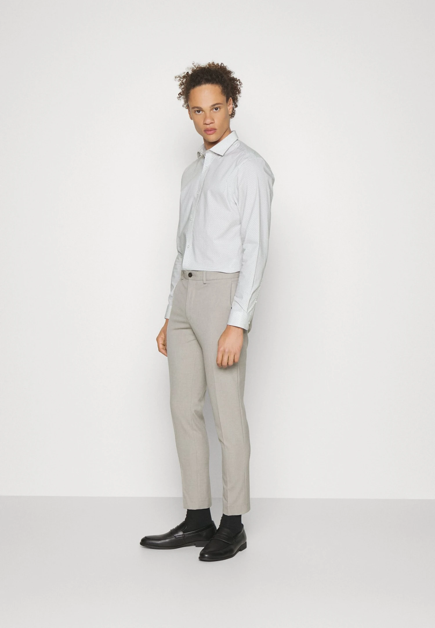 JACK&JONES Premium Jprblablackpool Strech Ls Sn CamiciaGrape Leaf Uomo Camicie JAM22D0CM-K11 2 JACK&JONES Premium Jprblablackpool Strech Ls Sn CamiciaGrape Leaf Uomo Camicie JAM22D0CM-K11 - immagine 2