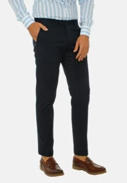 Pantaloni Capri - Chino - Blu 11 Pantaloni Capri - Chino - Blu -Vendite Boss 0f6dcdd9387348ad8741f9935a912ee7
