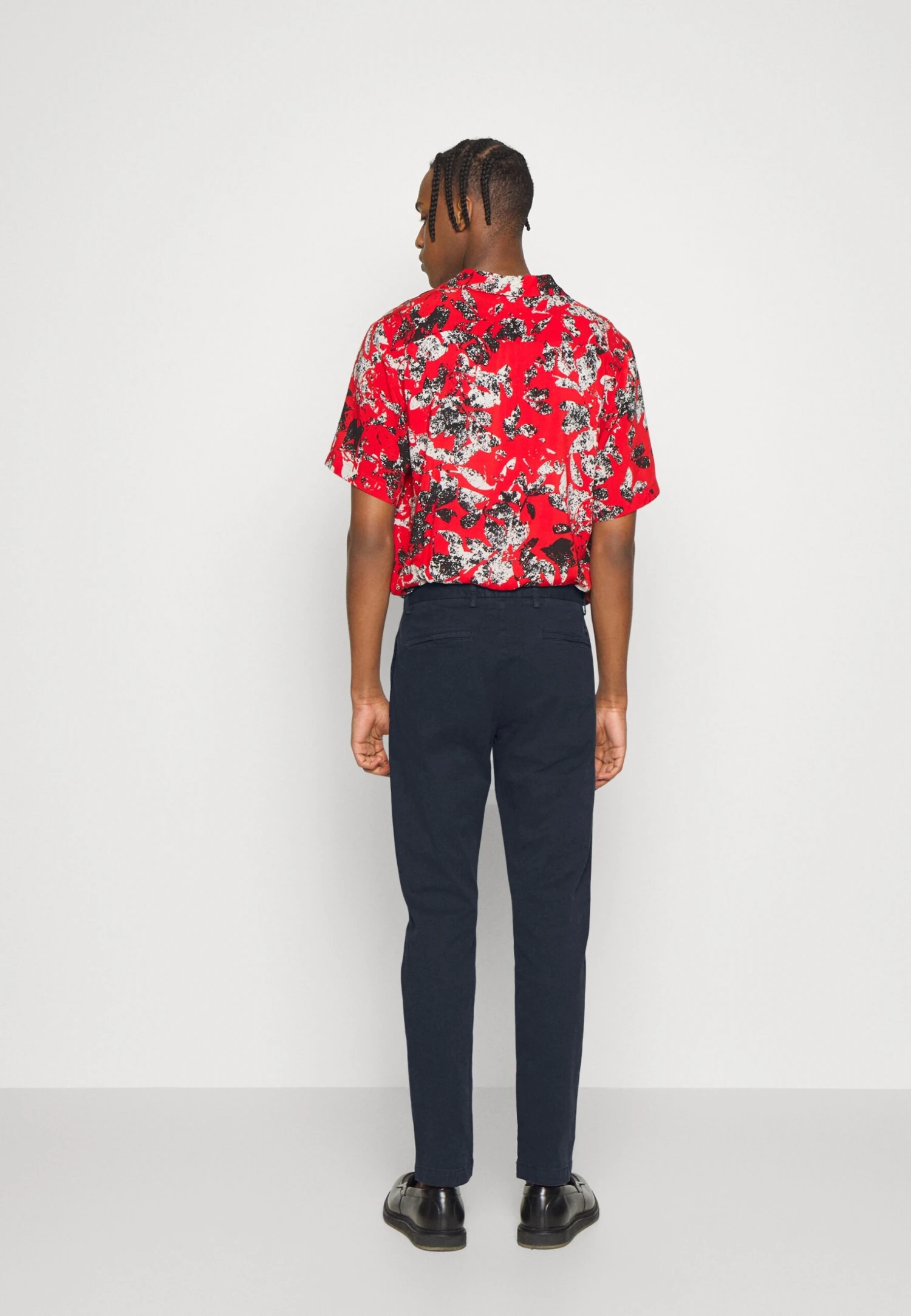 Hugo ChinoDark Blue Uomo Pantaloni HU722E08P-K11 3 Hugo ChinoDark Blue Uomo Pantaloni HU722E08P-K11 - immagine 3