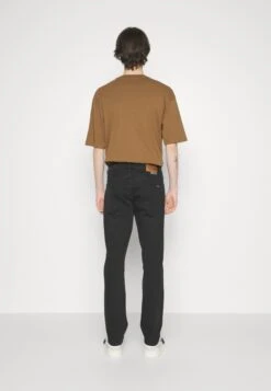 Volcom VortaJeans A SigarettaBlack Out Uomo Jeans V1922G02M-Q11 11 Volcom VortaJeans A SigarettaBlack Out Uomo Jeans V1922G02M-Q11 -Vendite Boss 220bf7d3b5084320960bc92b4dc802f8