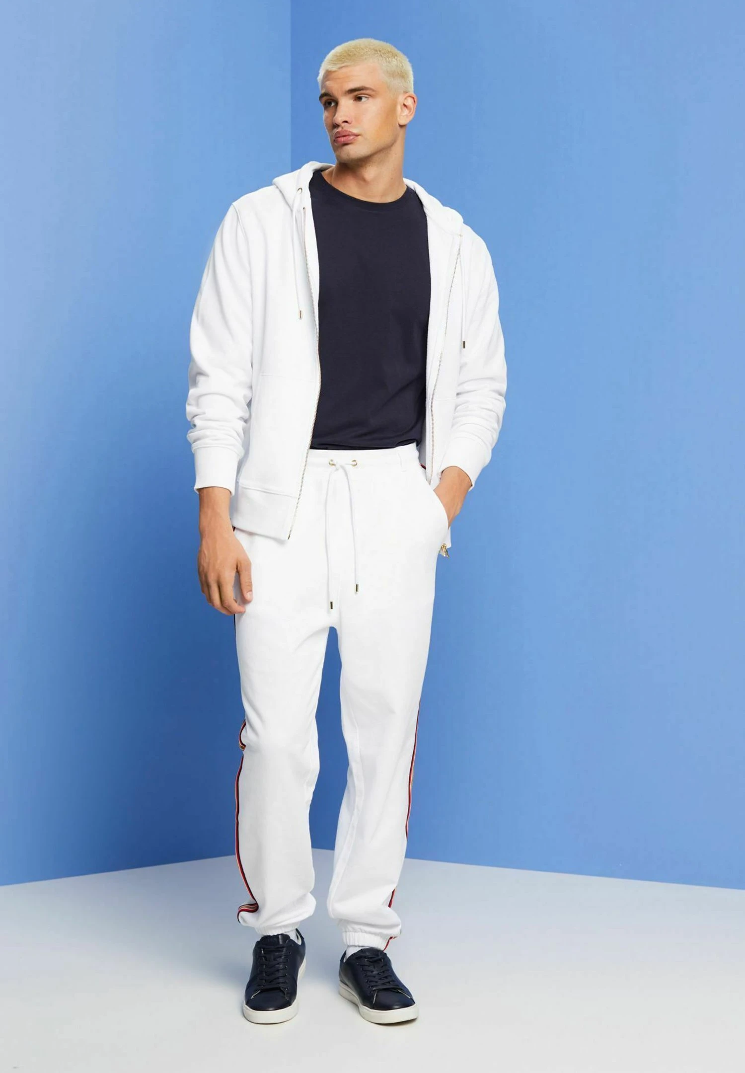 ESPRIT Mit Seitenstreifen - Pantaloni Sportivi - White 3 ESPRIT Mit Seitenstreifen - Pantaloni Sportivi - White - immagine 3