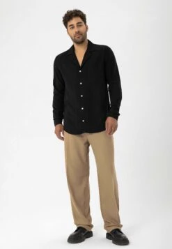 Long Sleeve Collar DetailedCamiciaBlack Uomo Camicie D4H22D016-Q11 -Vendite Boss 249329047cfc4b9e86be1c7c759ea9aa