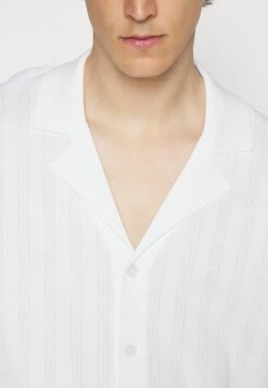 DRYKORN Ray - Camicia - White 13 DRYKORN Ray - Camicia - White -Vendite Boss 25cccfd1854e4f15a1d87f6201a77a1e