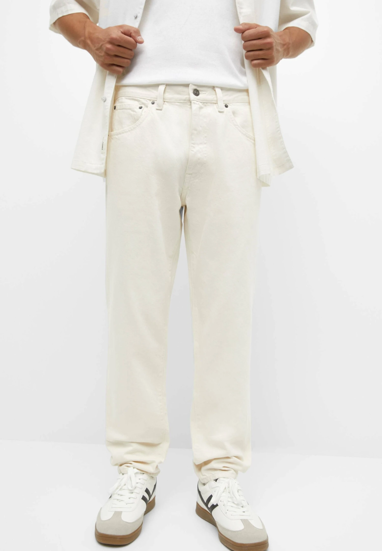 PULL & BEAR Basic Standard-Fit - Jeans A Sigaretta - Beige 1 PULL & BEAR Basic Standard-Fit - Jeans A Sigaretta - Beige