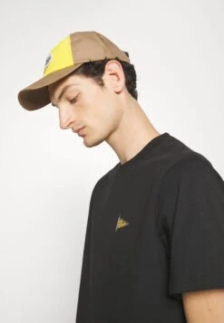 Les Deux FlagT-Shirt Con StampaBlack Uomo T-shirt E Polo LEP22O02L-Q11 9 Les Deux FlagT-Shirt Con StampaBlack Uomo T-shirt E Polo LEP22O02L-Q11 -Vendite Boss 2a01971047fa4d3e842498f4b980e5f5