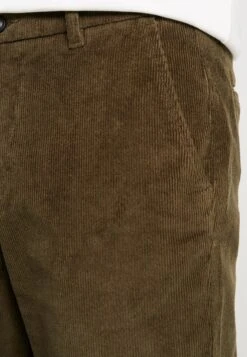 Lindbergh Cropped PantsPantaloniArmy Uomo Pantaloni LG522E010-N11 9 Lindbergh Cropped PantsPantaloniArmy Uomo Pantaloni LG522E010-N11 -Vendite Boss 2a0cda5ee1fe4f1bab3ac7699c82f586