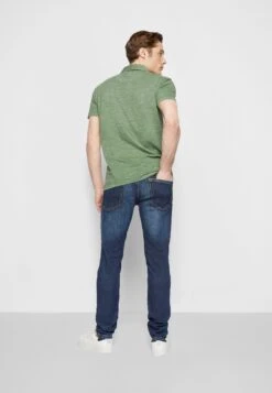 Pepe Jeans HatchJeans Slim FitDark-Blue Denim Uomo Jeans PE122G0GZ-K14 -Vendite Boss 31c5f7f8ec2e4b48b684577a38e2ad4d