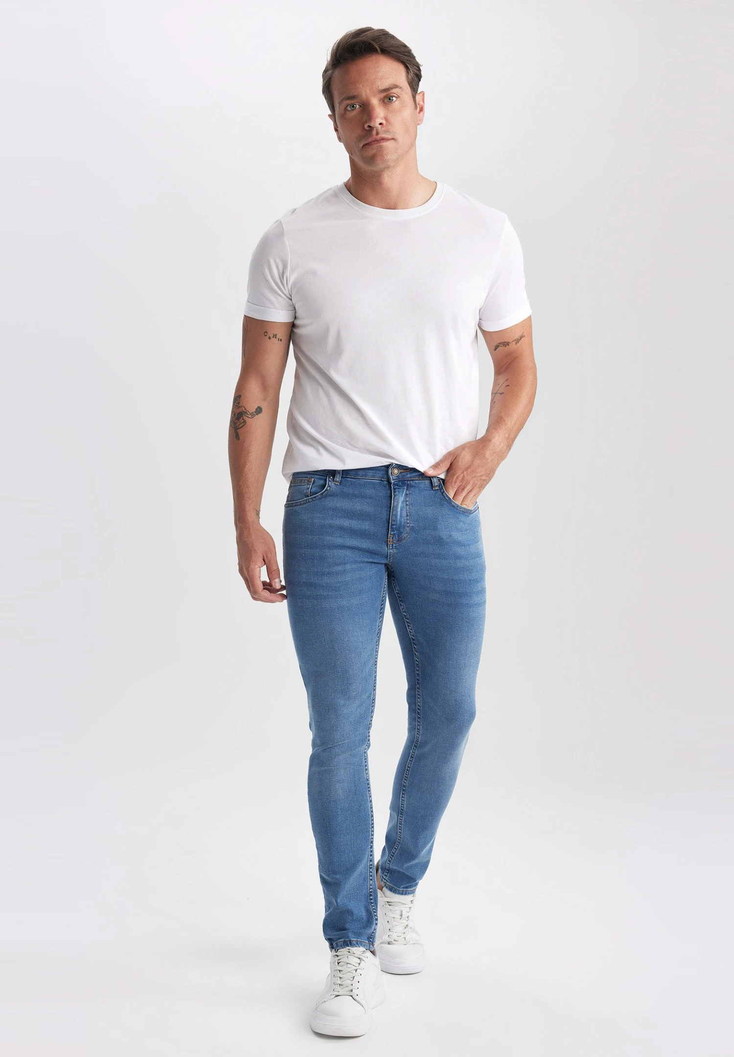 DeFacto CarloJeans Slim FitBlue Uomo Jeans DEZ22G0IT-K11 2 DeFacto CarloJeans Slim FitBlue Uomo Jeans DEZ22G0IT-K11 - immagine 2