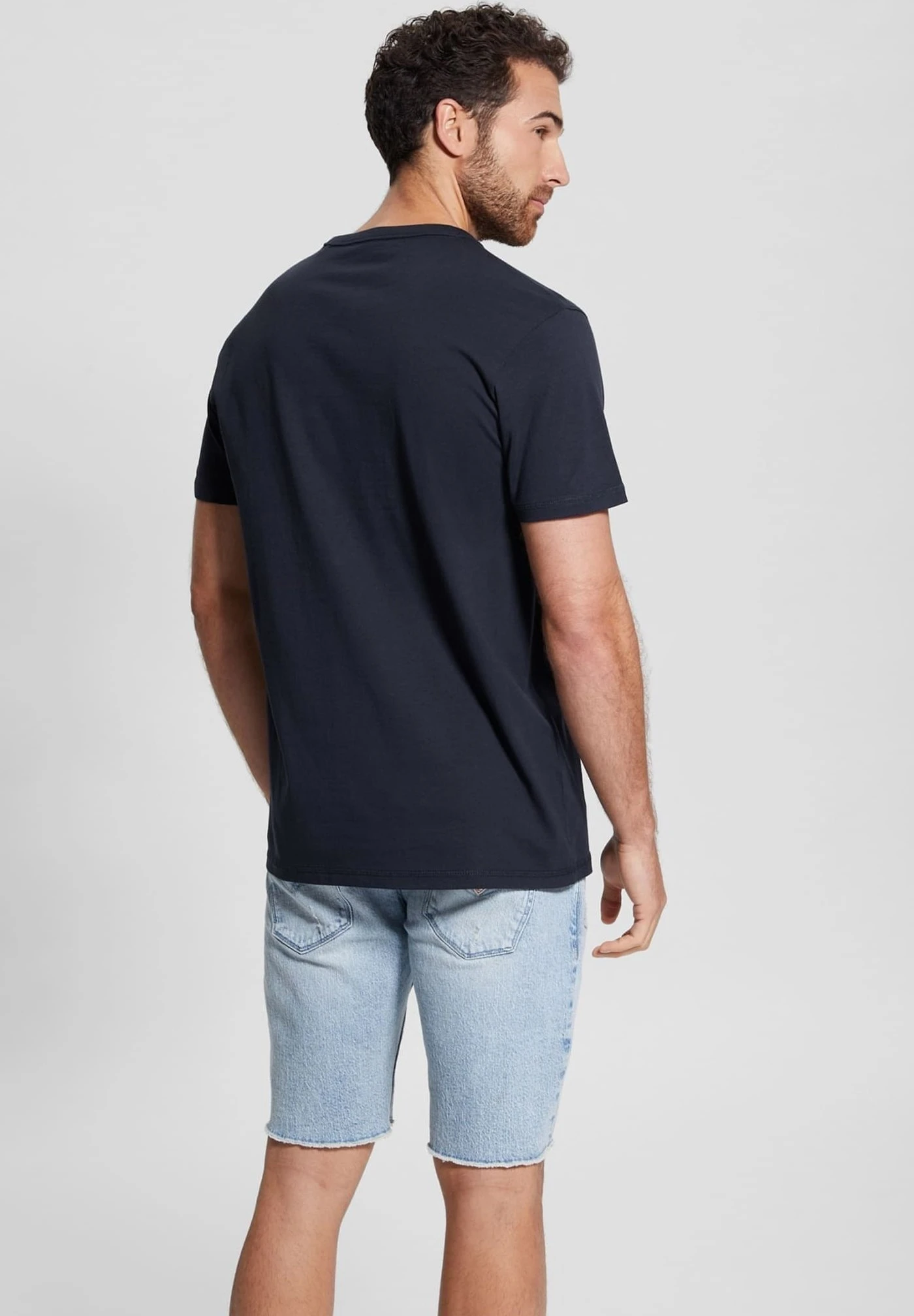 Guess Ss Cn Shaded TriangleT-Shirt Con StampaBlau Uomo T-shirt E Polo GU122O11W-K11 5 Guess Ss Cn Shaded TriangleT-Shirt Con StampaBlau Uomo T-shirt E Polo GU122O11W-K11 - immagine 5