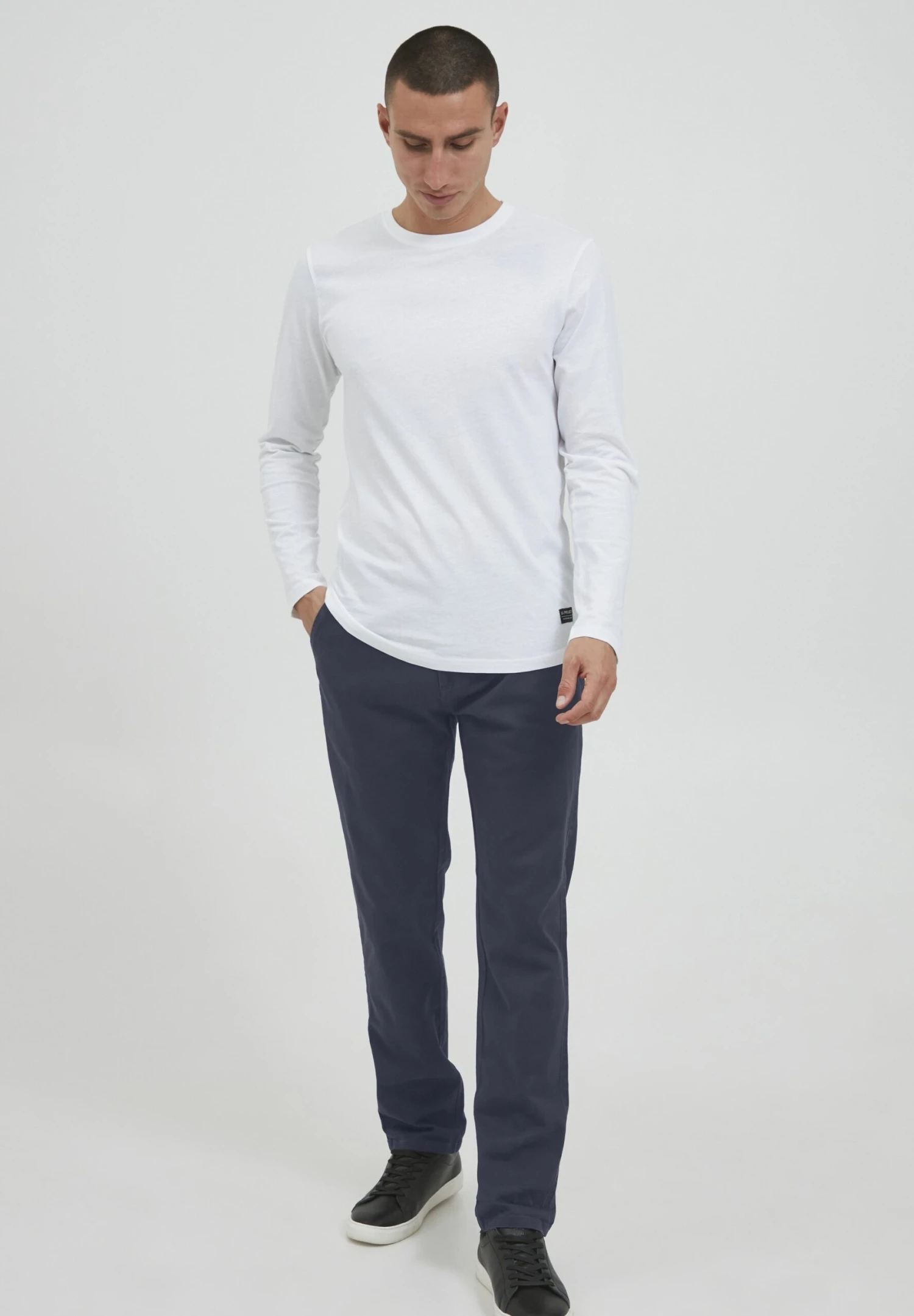 GalenoChinoInsignia Blue Uomo Pantaloni 11322E00B-K11 2 GalenoChinoInsignia Blue Uomo Pantaloni 11322E00B-K11 - immagine 2