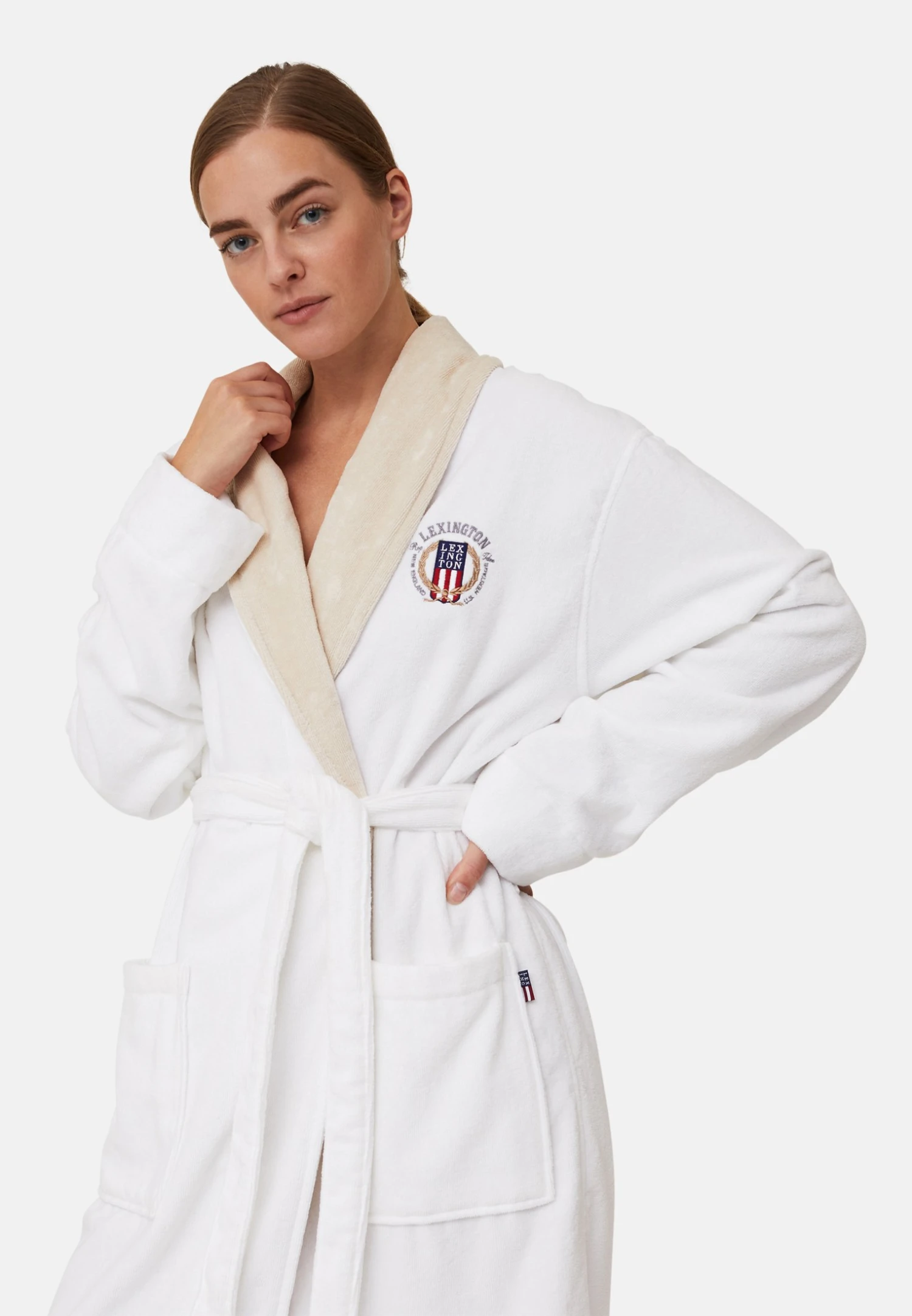 Lexington AccappatoioWhite/Lt Beige Uomo Moda Mare LX381P005-A11 3 Lexington AccappatoioWhite/Lt Beige Uomo Moda Mare LX381P005-A11 - immagine 3