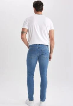 DeFacto CarloJeans Slim FitBlue Uomo Jeans DEZ22G0IT-K11 6 DeFacto CarloJeans Slim FitBlue Uomo Jeans DEZ22G0IT-K11 -Vendite Boss 3b3da77dff254826bf796c67c4a69932