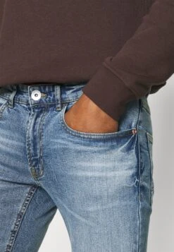 Redefined Rebel CopenhagenJeans Slim FitSea Shore Uomo Jeans R0622G03U-K11 9 Redefined Rebel CopenhagenJeans Slim FitSea Shore Uomo Jeans R0622G03U-K11 -Vendite Boss 4135441b98104d7eaa66ef85efc91ec1