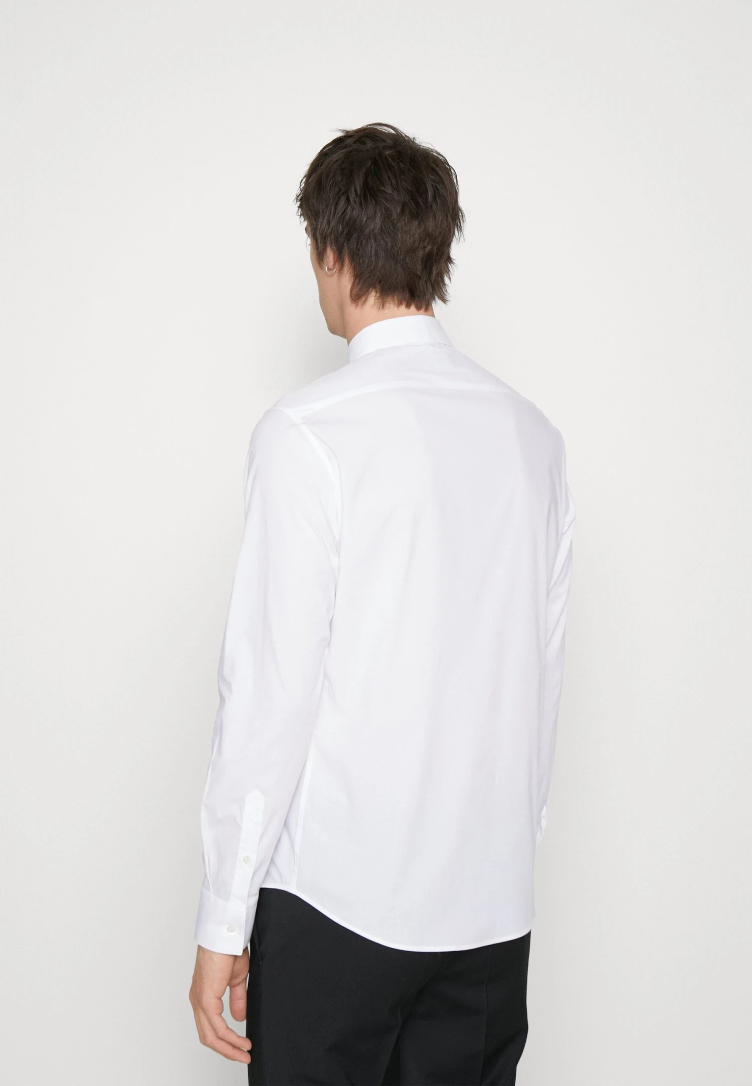 Emporio Armani Manica LungaCamicia EleganteBianco Uomo Camicie EA822D04B-A11 3 Emporio Armani Manica LungaCamicia EleganteBianco Uomo Camicie EA822D04B-A11 - immagine 3