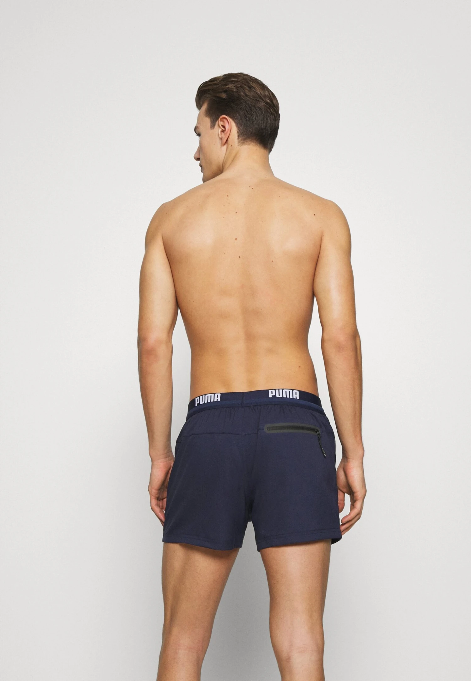 Puma Swim Men Logo Length Swim ShortsShorts Da MareNavy Uomo Moda Mare PU182H007-K11 2 Puma Swim Men Logo Length Swim ShortsShorts Da MareNavy Uomo Moda Mare PU182H007-K11 - immagine 2