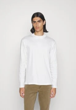 J.Lindeberg Ace Mock Neck Maglietta A Manica LungaWhite Uomo T-shirt E Polo JL122O06G-A11 -Vendite Boss 49f0460aa36843748f55cd29ccb40bb0