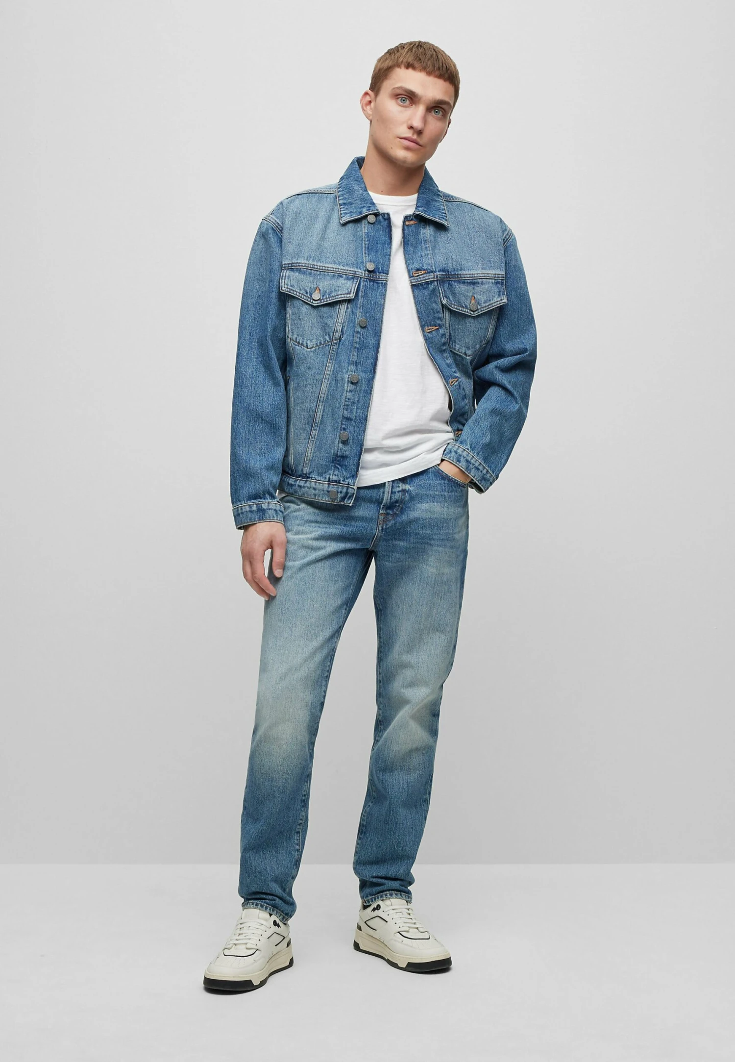 Boss Re.Maine Bc-BfJeans A SigarettaDark Blue Sixteen Uomo Jeans BB122G0NK-K11 2 Boss Re.Maine Bc-BfJeans A SigarettaDark Blue Sixteen Uomo Jeans BB122G0NK-K11 - immagine 2