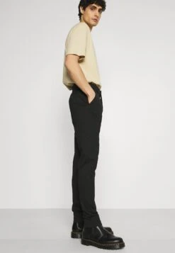 Solid Sddave BarroPantaloniBlack Uomo Pantaloni SO422E035-Q11 12 Solid Sddave BarroPantaloniBlack Uomo Pantaloni SO422E035-Q11 -Vendite Boss 4e1fb40586d2413283f1a2631fa5d1ef