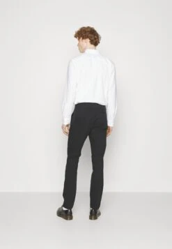 Dockers Smart Flex California SkinnyChinoBeautiful Black Uomo Pantaloni DO822E04O-Q11 9 Dockers Smart Flex California SkinnyChinoBeautiful Black Uomo Pantaloni DO822E04O-Q11 -Vendite Boss 502536b2c4694274965393ab738482cb