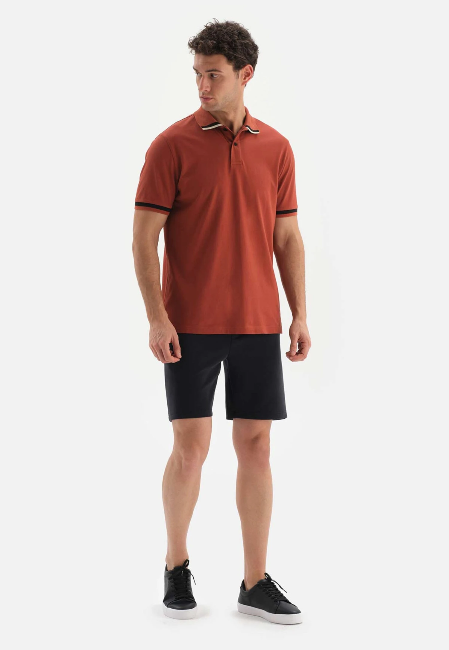 Sacred Sun- Polo - Brown 2 Sacred Sun- Polo - Brown - immagine 2