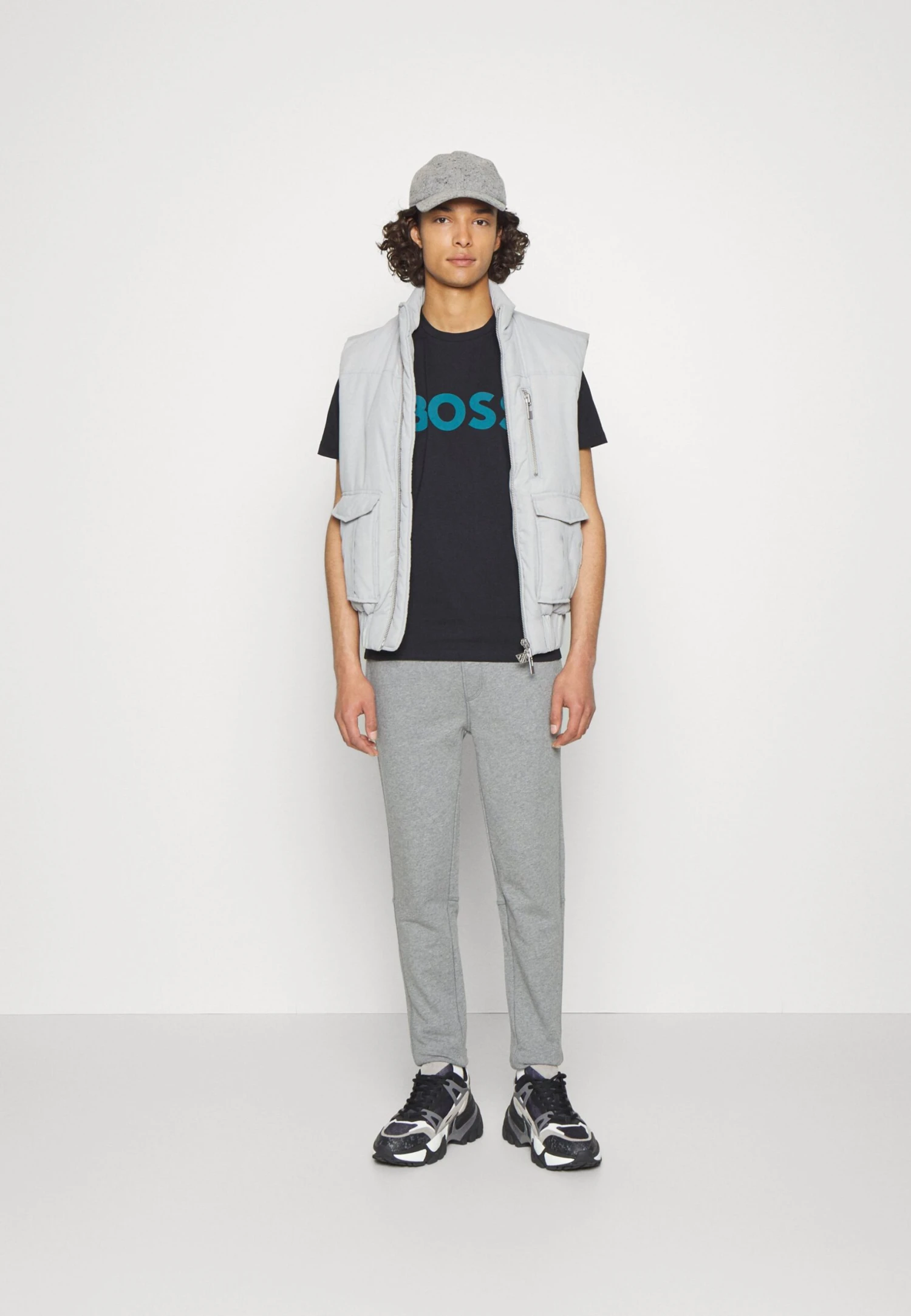 Boss SestartPantaloni SportiviLight/Pastel Grey Uomo Pantaloni BB122E0I5-C11 2 Boss SestartPantaloni SportiviLight/Pastel Grey Uomo Pantaloni BB122E0I5-C11 - immagine 2