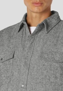 Fat Moose CamiciaBlack Uomo Camicie FQ222D003-Q11 -Vendite Boss 5dd1d80c423d40cebf19919b178b2341