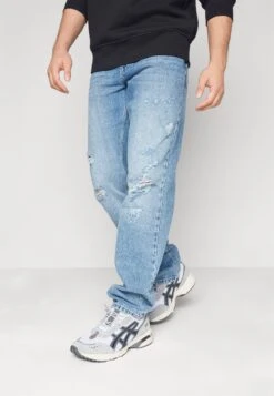 Karl Lagerfeld Jeans StraightJeans A SigarettaLight Blue Uomo Jeans K3W22G00S-K11 9 Karl Lagerfeld Jeans StraightJeans A SigarettaLight Blue Uomo Jeans K3W22G00S-K11 -Vendite Boss 5f1466df0d7d418ca64ead5fb329cff0