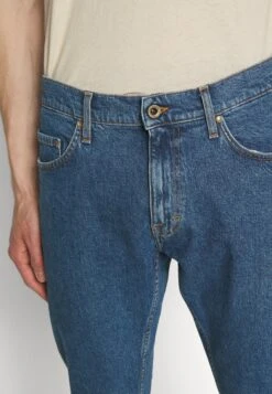 Tiger Of Sweden PistoleroJeans A SigarettaMedium Blue Uomo Jeans TI522G0AS-K11 13 Tiger Of Sweden PistoleroJeans A SigarettaMedium Blue Uomo Jeans TI522G0AS-K11 -Vendite Boss 6162f4dbb7664297ab49e8a155f3e9aa