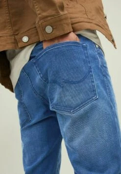 Jack & Jones Tim OliverJeans Slim FitBlue Denim Uomo Jeans JA222G1XM-K11 12 Jack & Jones Tim OliverJeans Slim FitBlue Denim Uomo Jeans JA222G1XM-K11 -Vendite Boss 63102c95b4f24143b704f7e58abb1ba7