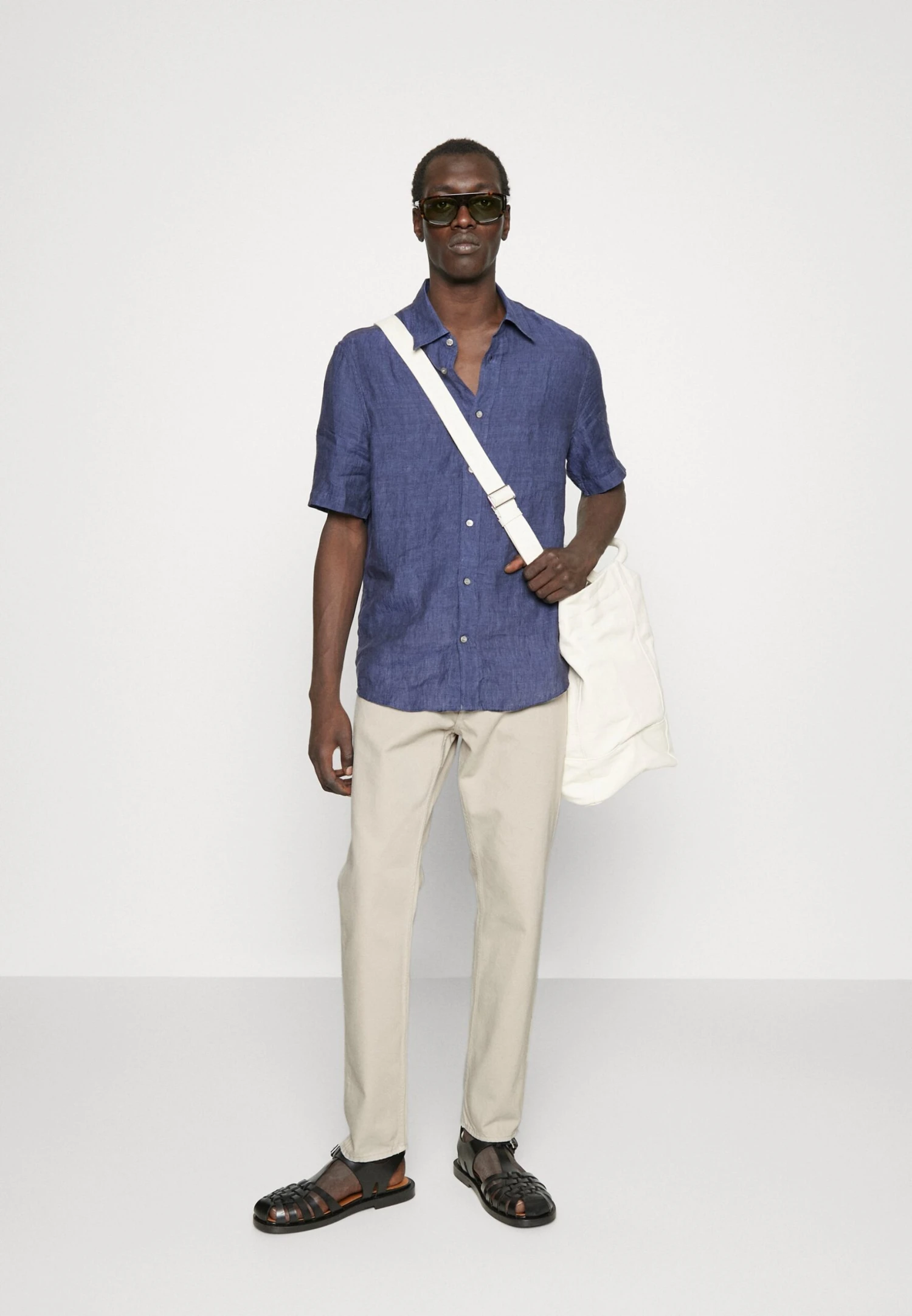 Tiger Of Sweden NicoJeans A SigarettaString Uomo Jeans TI522G0AT-A11 2 Tiger Of Sweden NicoJeans A SigarettaString Uomo Jeans TI522G0AT-A11 - immagine 2