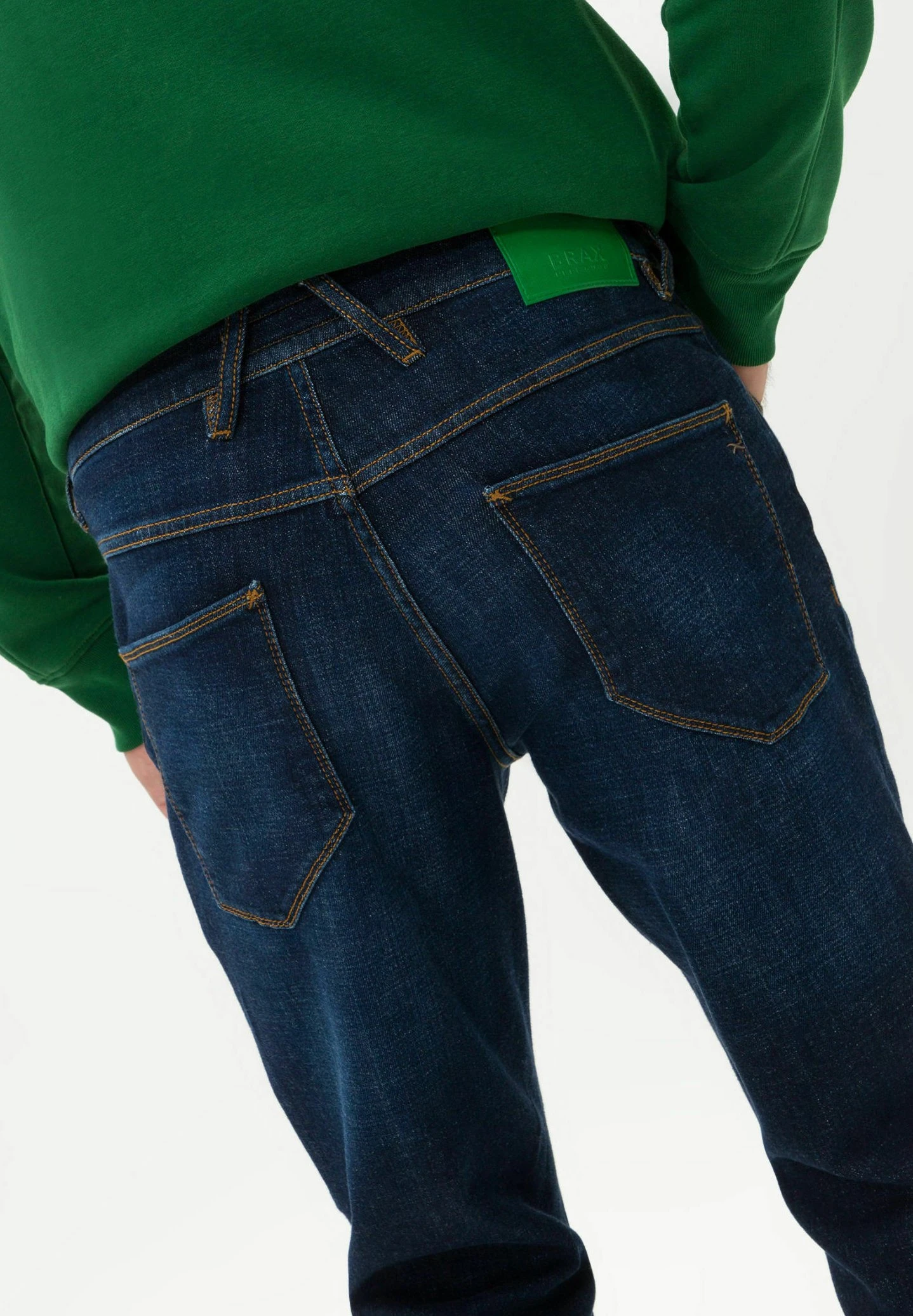 BRAX Style CurtJeans Slim FitWorn Blue Used Uomo Jeans BX022G09K-K11 4 BRAX Style CurtJeans Slim FitWorn Blue Used Uomo Jeans BX022G09K-K11 - immagine 4