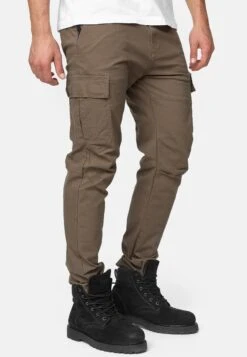 Indicode Jeans Pantaloni Cargo - Army 10 Indicode Jeans Pantaloni Cargo - Army -Vendite Boss 70fc27a2fe2949e893d18a5722bd3c52