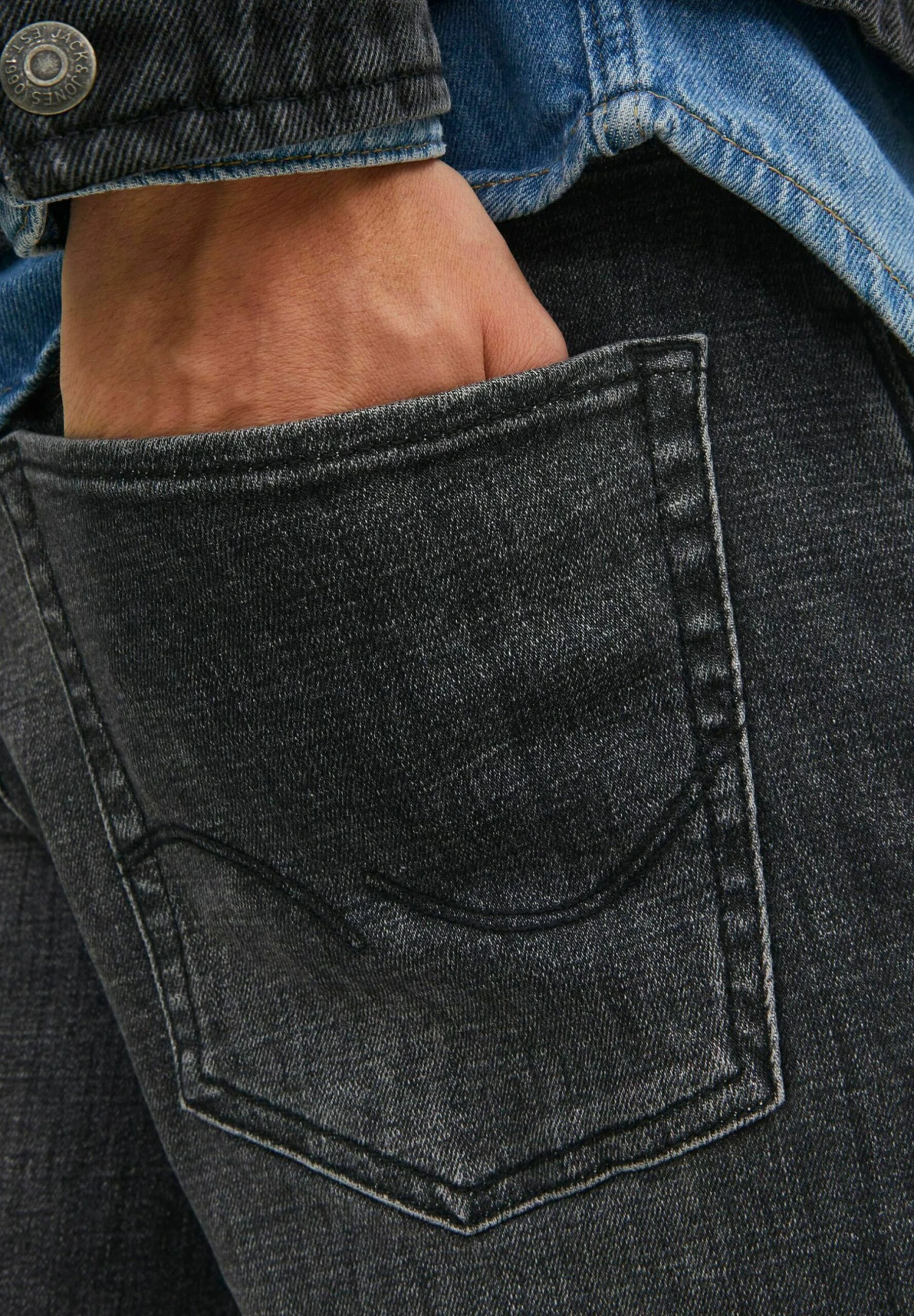 Jack & Jones Mike Original Jos 711Jeans Slim FitBlack Denim Uomo Jeans JA222G29Z-Q11 4 Jack & Jones Mike Original Jos 711Jeans Slim FitBlack Denim Uomo Jeans JA222G29Z-Q11 - immagine 4