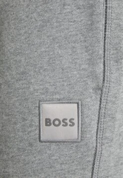 Boss SestartPantaloni SportiviLight/Pastel Grey Uomo Pantaloni BB122E0I5-C11 11 Boss SestartPantaloni SportiviLight/Pastel Grey Uomo Pantaloni BB122E0I5-C11 -Vendite Boss 75d8cc35ff2b4865b421bc8920fc9ba0