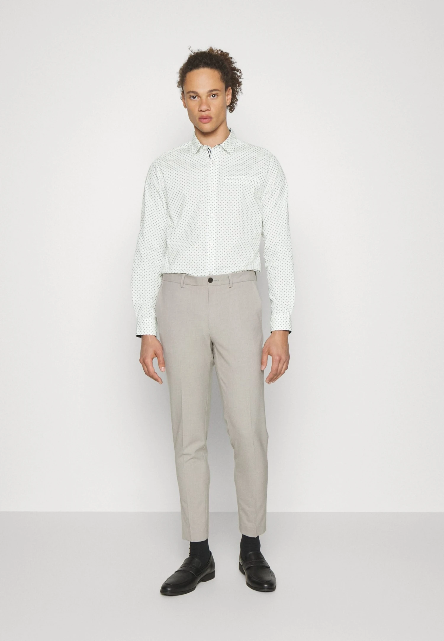 Jack & Jones Jjeremy Detail Shirt Ls NoosCamicia EleganteCloud Dancer Uomo Camicie JA222D2FG-A11 2 Jack & Jones Jjeremy Detail Shirt Ls NoosCamicia EleganteCloud Dancer Uomo Camicie JA222D2FG-A11 - immagine 2