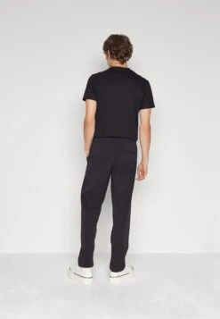 Jack & Jones Jpstkane Jjtech PantPantaloniBlack Uomo Pantaloni JA222E1BJ-Q12 8 Jack & Jones Jpstkane Jjtech PantPantaloniBlack Uomo Pantaloni JA222E1BJ-Q12 -Vendite Boss 969232e17852446ea84678fcdd01d15c