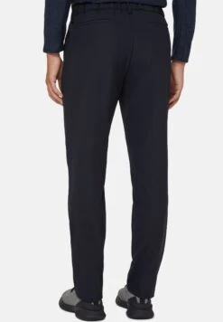 PantaloniNavy Blue Uomo Pantaloni BQ122E02J-K11 7 PantaloniNavy Blue Uomo Pantaloni BQ122E02J-K11 -Vendite Boss 9ab2616e4d4c4f67b85dd33b74bd6458