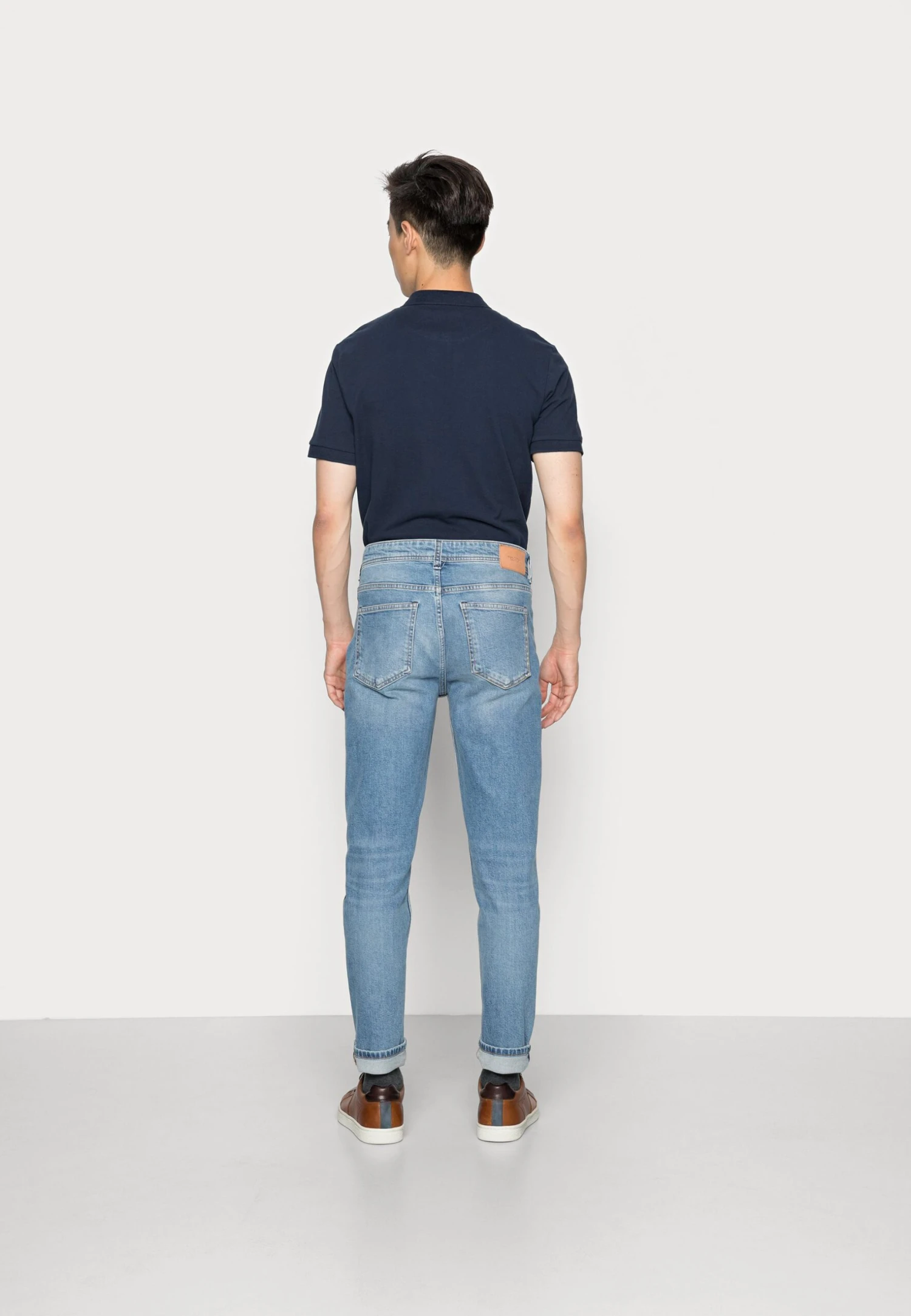 Marc O'Polo DENIM 5 Pocket Slim Fit Tapered Leg Regular Waist CoveredJeans Slim FitVintage Light Blue Uomo Jeans OP522G01V-K11 3 Marc O'Polo DENIM 5 Pocket Slim Fit Tapered Leg Regular Waist CoveredJeans Slim FitVintage Light Blue Uomo Jeans OP522G01V-K11 - immagine 3