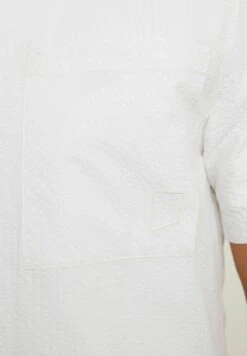 Bizz.S SeersCamiciaWhite Uomo Camicie CZ522D01D-A11 14 Bizz.S SeersCamiciaWhite Uomo Camicie CZ522D01D-A11 -Vendite Boss a1a856f129be4496b20c284923eb52a5