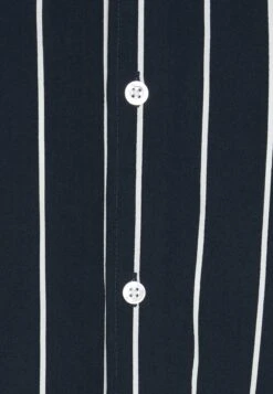 Pier One CamiciaDark Blue Uomo Camicie PI922D0BP-K11 -Vendite Boss a5233839187b48298987858af49c1efa