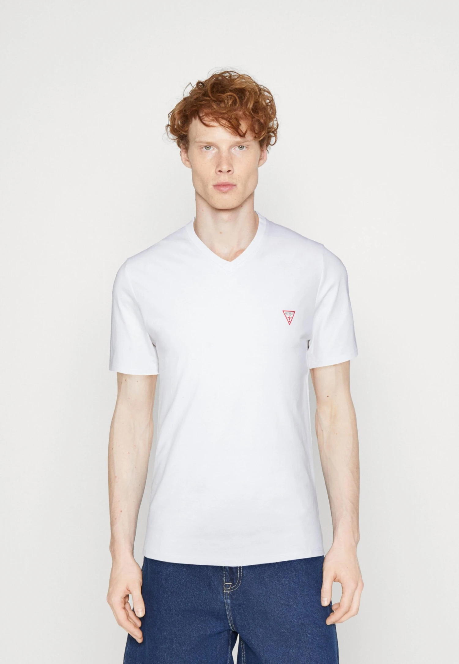 Guess Vn Ss CoreT-Shirt BasicPure White Uomo T-shirt E Polo GU122O11Z-A11 1 Guess Vn Ss CoreT-Shirt BasicPure White Uomo T-shirt E Polo GU122O11Z-A11