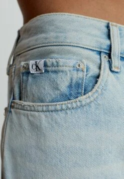 Calvin Klein Jeans AuthenticJeans A SigarettaDenim Light Uomo Jeans C1822G0X5-K11 8 Calvin Klein Jeans AuthenticJeans A SigarettaDenim Light Uomo Jeans C1822G0X5-K11 -Vendite Boss aa7a5e318ceb4313a8e8e71827285930