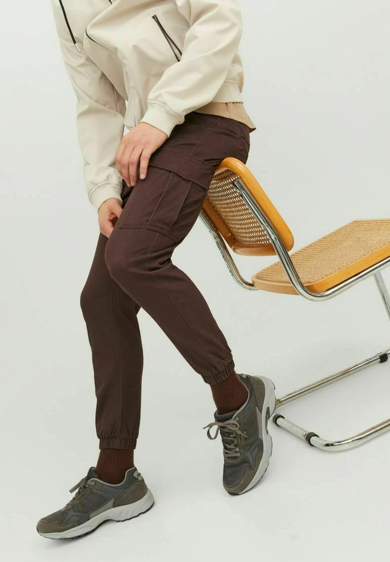 Jack & Jones Imarco Jjjoe Cuffed AkmPantaloni CargoSeal Brown Uomo Pantaloni JA222E0RE-O12 6 Jack & Jones Imarco Jjjoe Cuffed AkmPantaloni CargoSeal Brown Uomo Pantaloni JA222E0RE-O12 - immagine 6