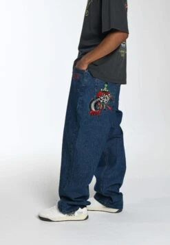 Ed Hardy Snake Sever Tattoo Graphic - Jeans Baggy - Indigo 10 Ed Hardy Snake Sever Tattoo Graphic - Jeans Baggy - Indigo -Vendite Boss ae31952fd08c4b12babfacc9d3138e27