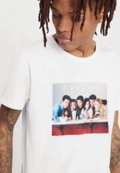 Mister Tee Friends Group TeeT-Shirt Con StampaWhite Uomo T-shirt E Polo M0M22O0BR-A11 9 Mister Tee Friends Group TeeT-Shirt Con StampaWhite Uomo T-shirt E Polo M0M22O0BR-A11 -Vendite Boss ae91143acae8431098b45e3adc19a5d3