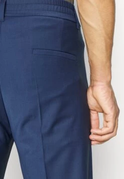 DRYKORN Chasy - Pantaloni - Blue 9 DRYKORN Chasy - Pantaloni - Blue -Vendite Boss aff3526f7ca7446797f82b627f3db200