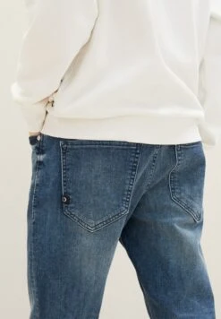 TOM TAILOR Denim Jeans Tapered FitTinted Blue Denim Uomo Jeans TO722G0BT-K12 16 TOM TAILOR Denim Jeans Tapered FitTinted Blue Denim Uomo Jeans TO722G0BT-K12 -Vendite Boss b5655b29d9f34599878f7bfc1d4d631b